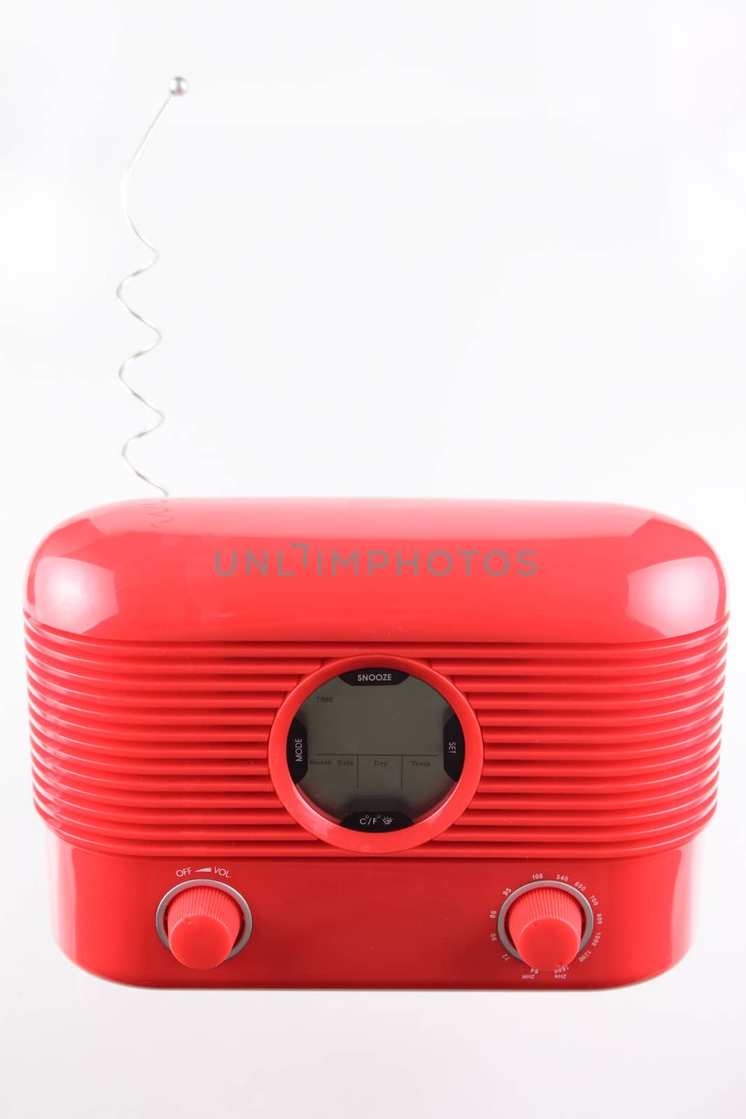 Red radio receiver by Incarnatus