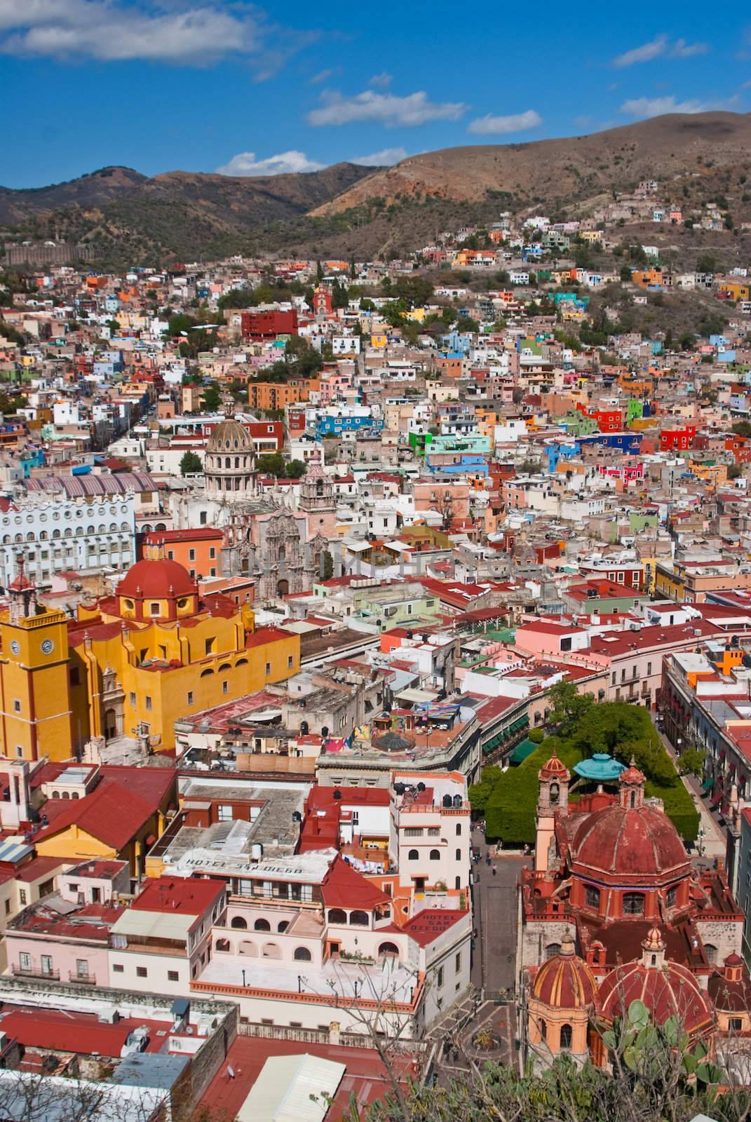 Colorful Guanajato Town by emattil