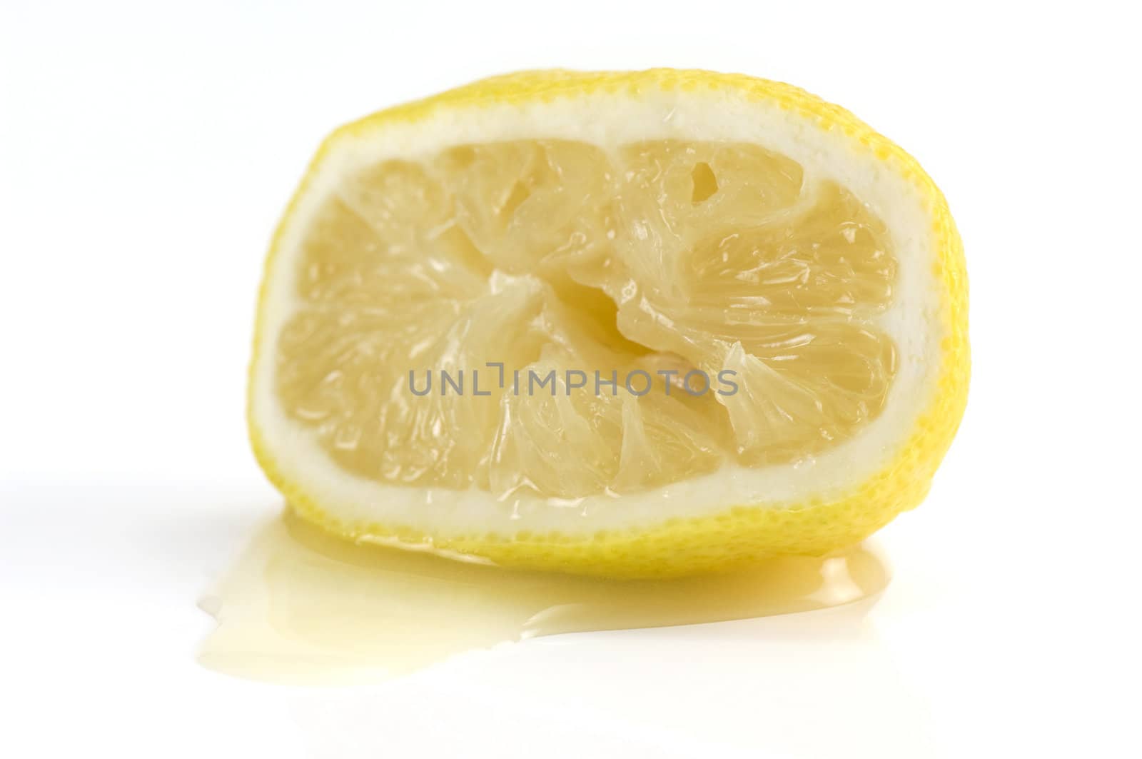 Squeezed lemon by COPhotography