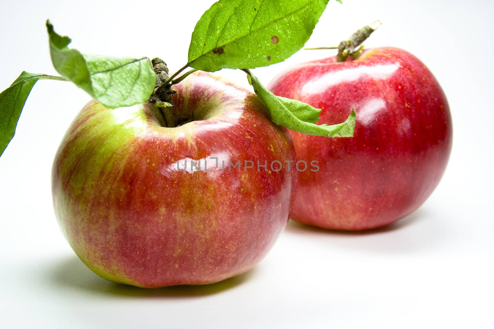 red apple