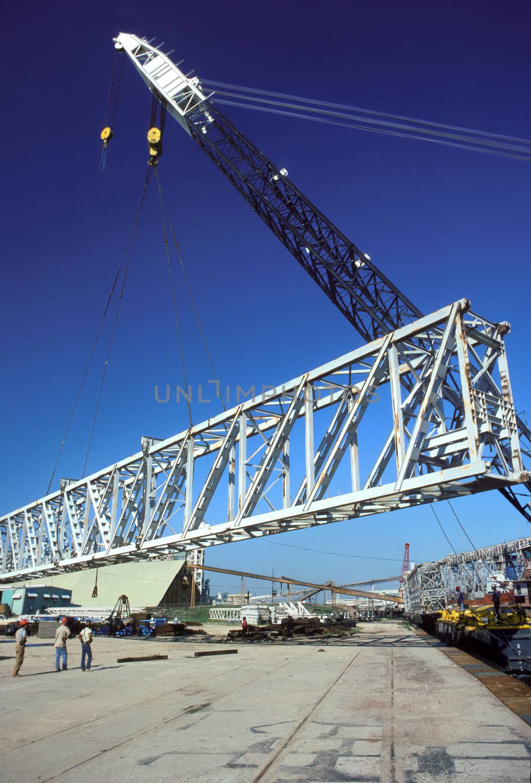 crane lifting metal support system or beam