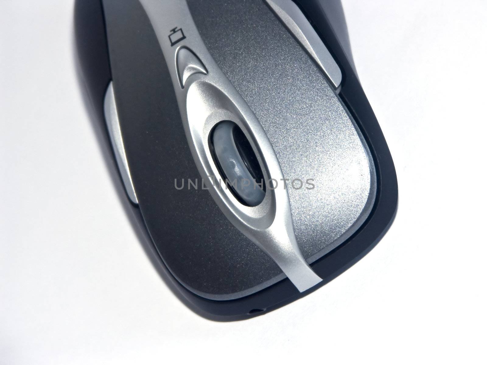 The image of the computer mouse on a homogeneous background