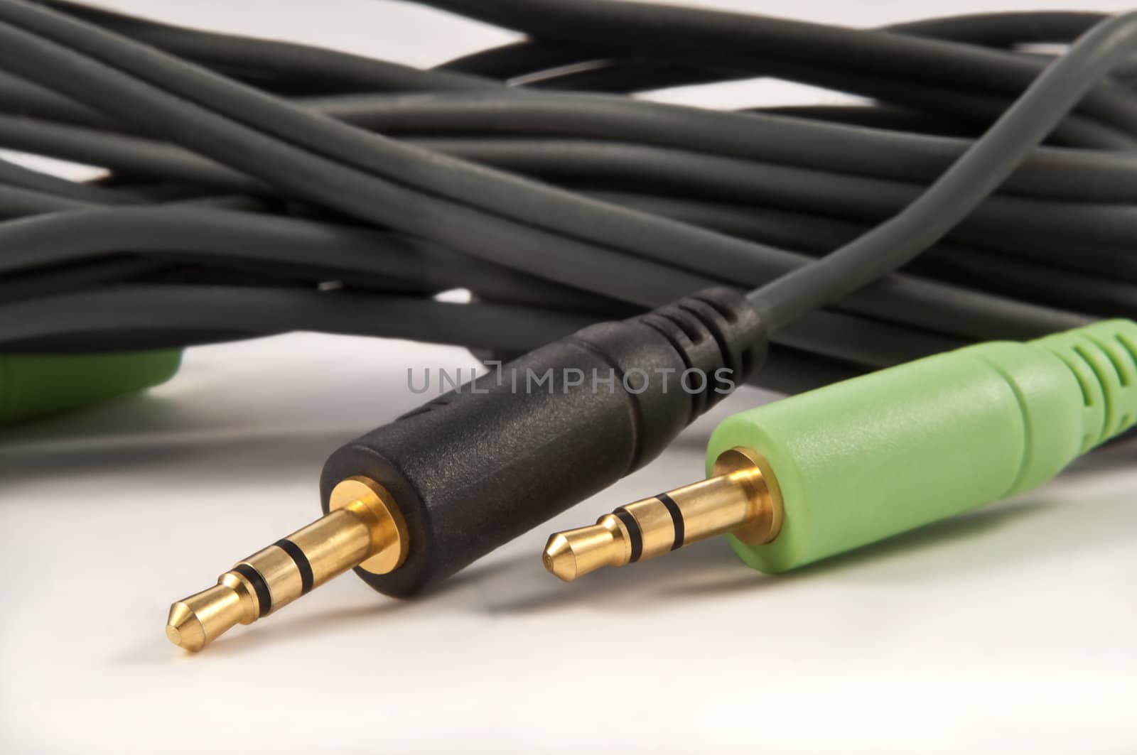 Audio cables by 72soul