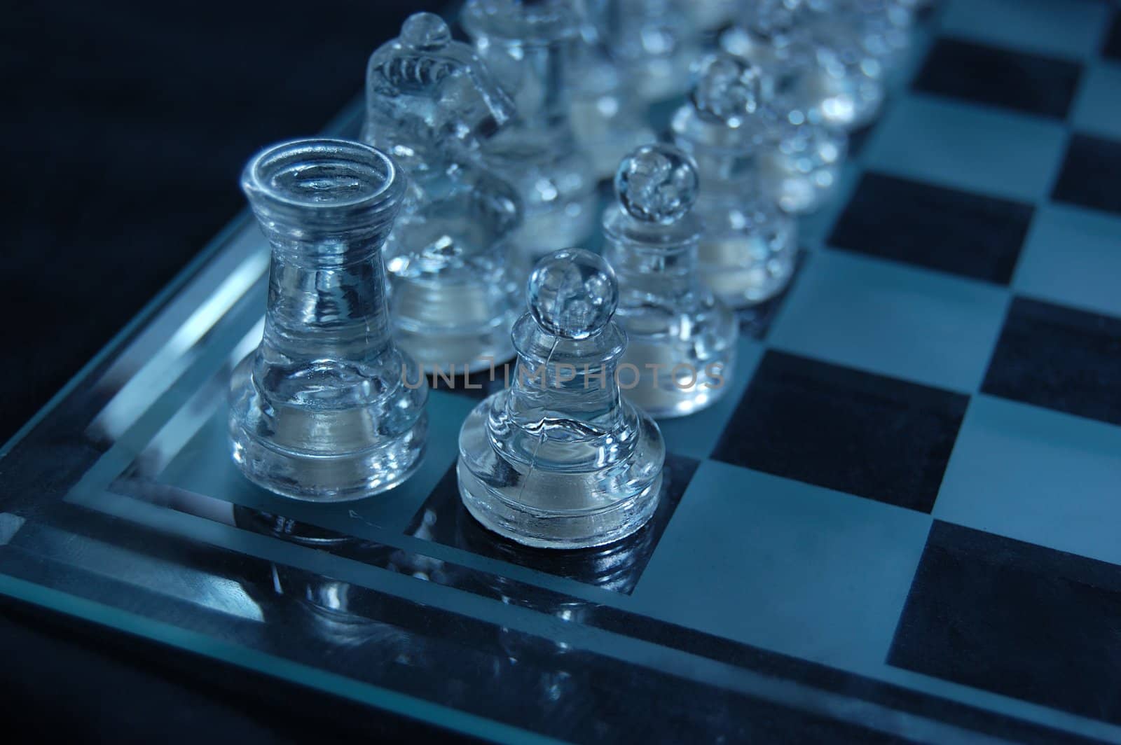Set of glass chess, ready to play