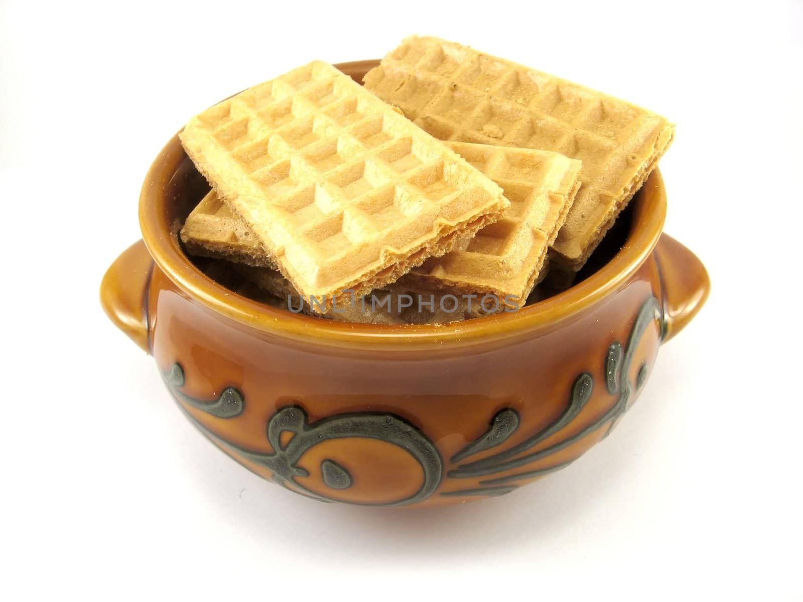 an image of a bowl full of wafers