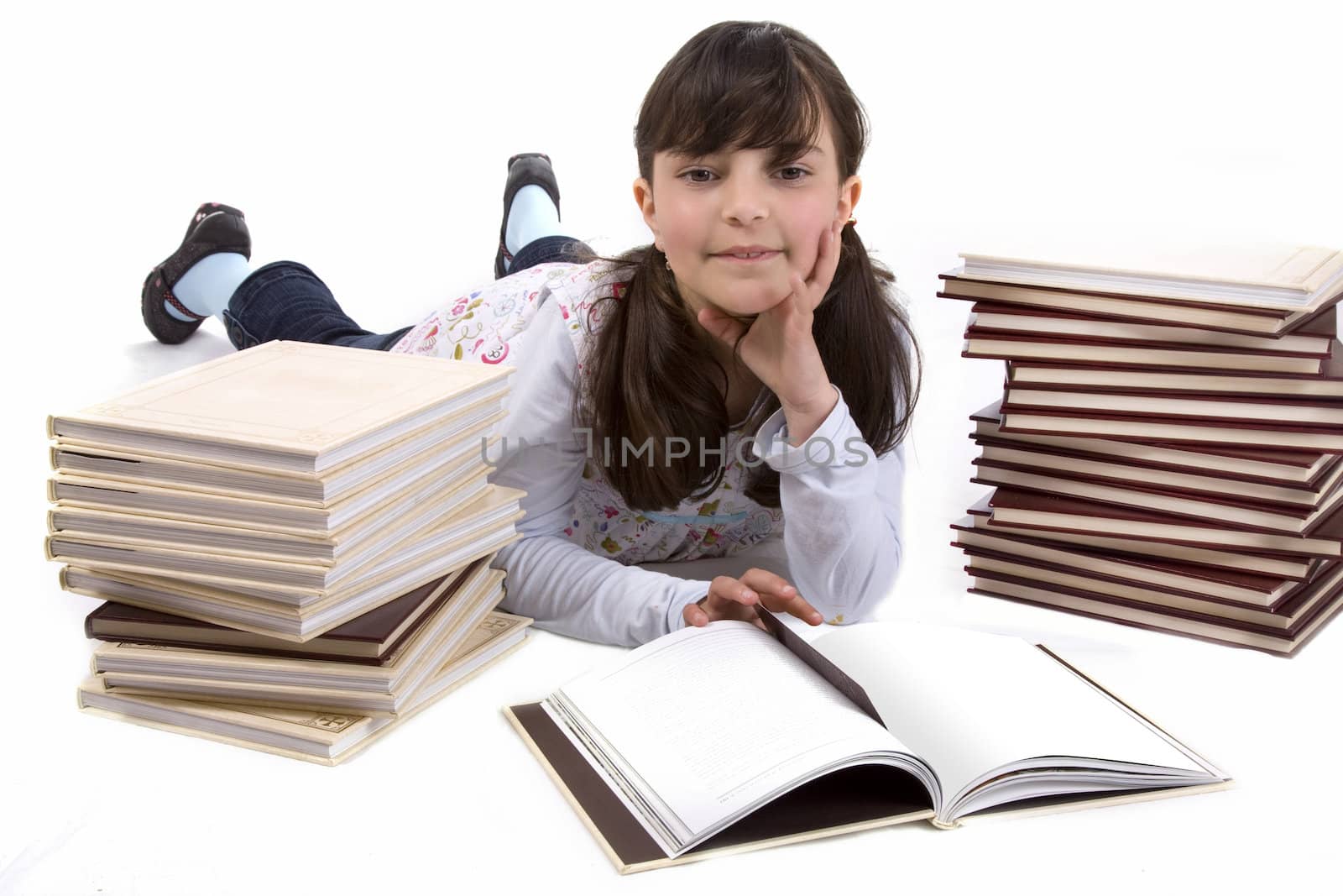 kid with books
