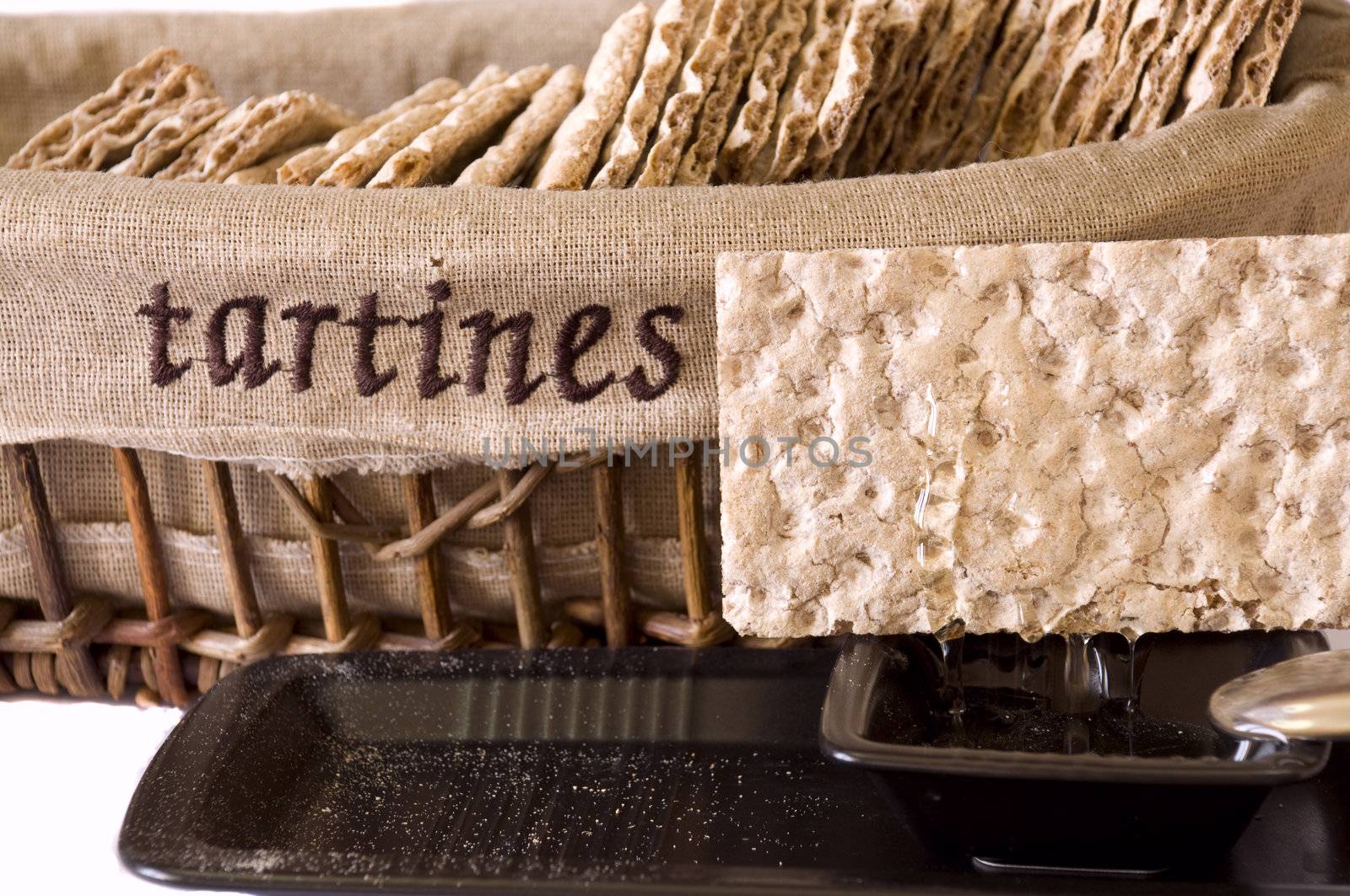 tartines with honey for breakfast