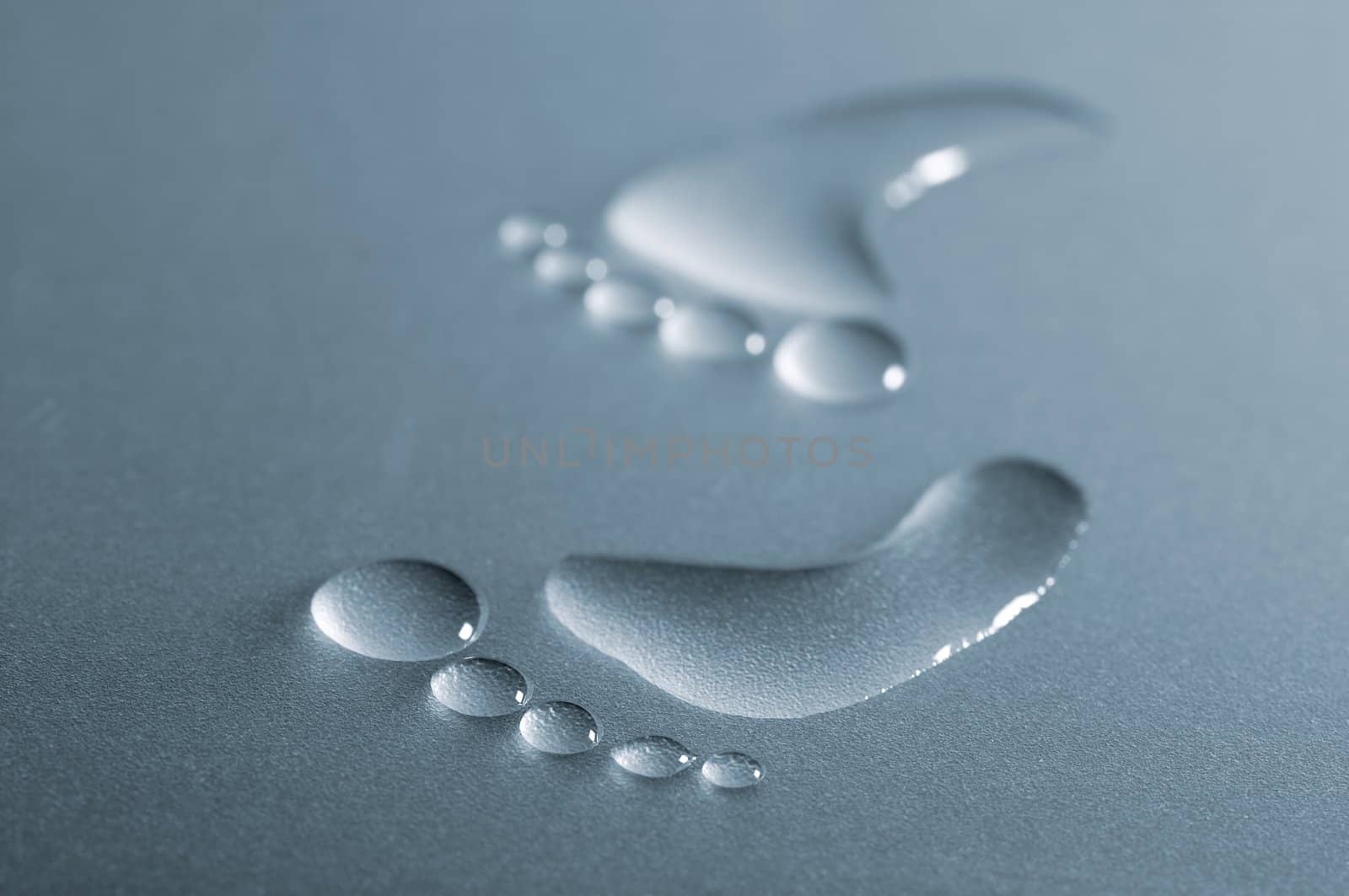 Drops of water that look like bare footprint