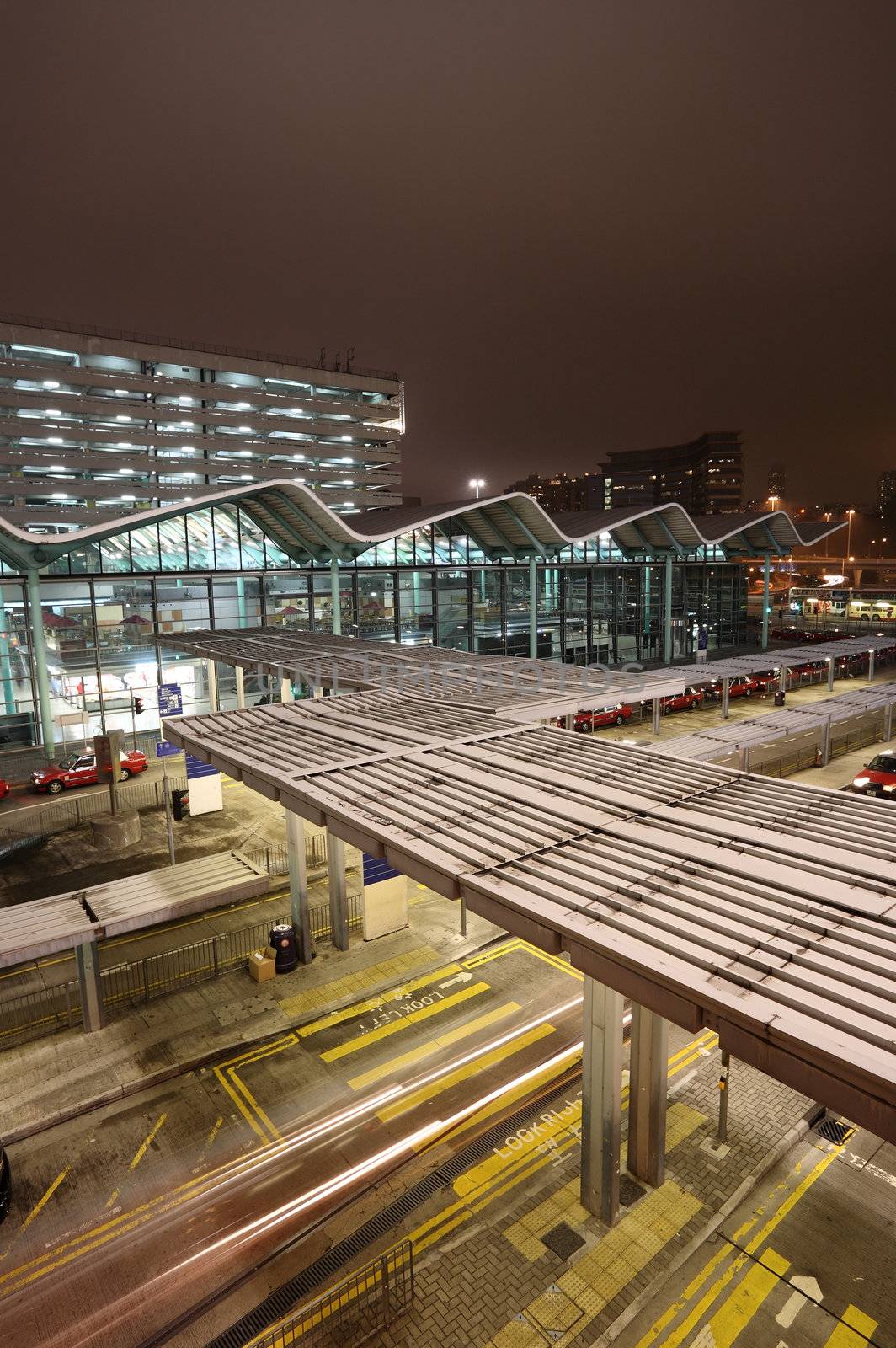 Hong Kong train station at night by leungchopan