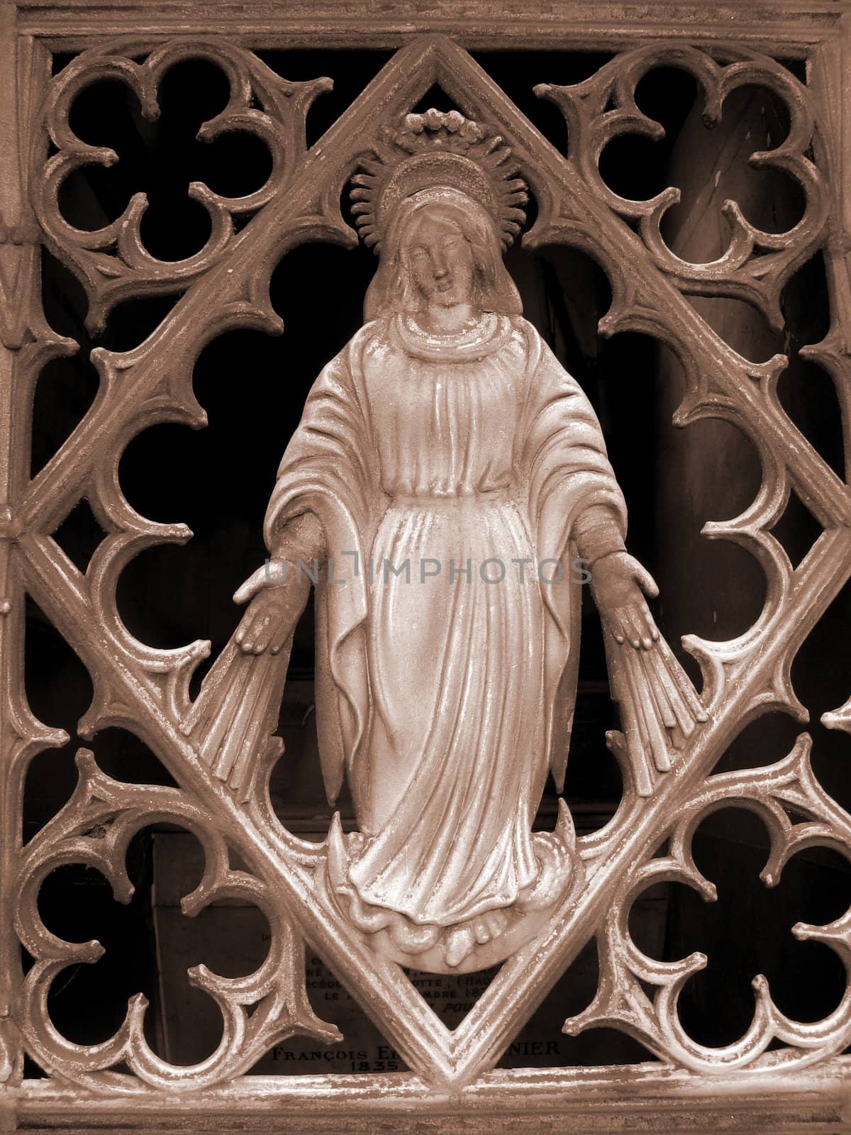 The Holly Mother on a tomb ornament door