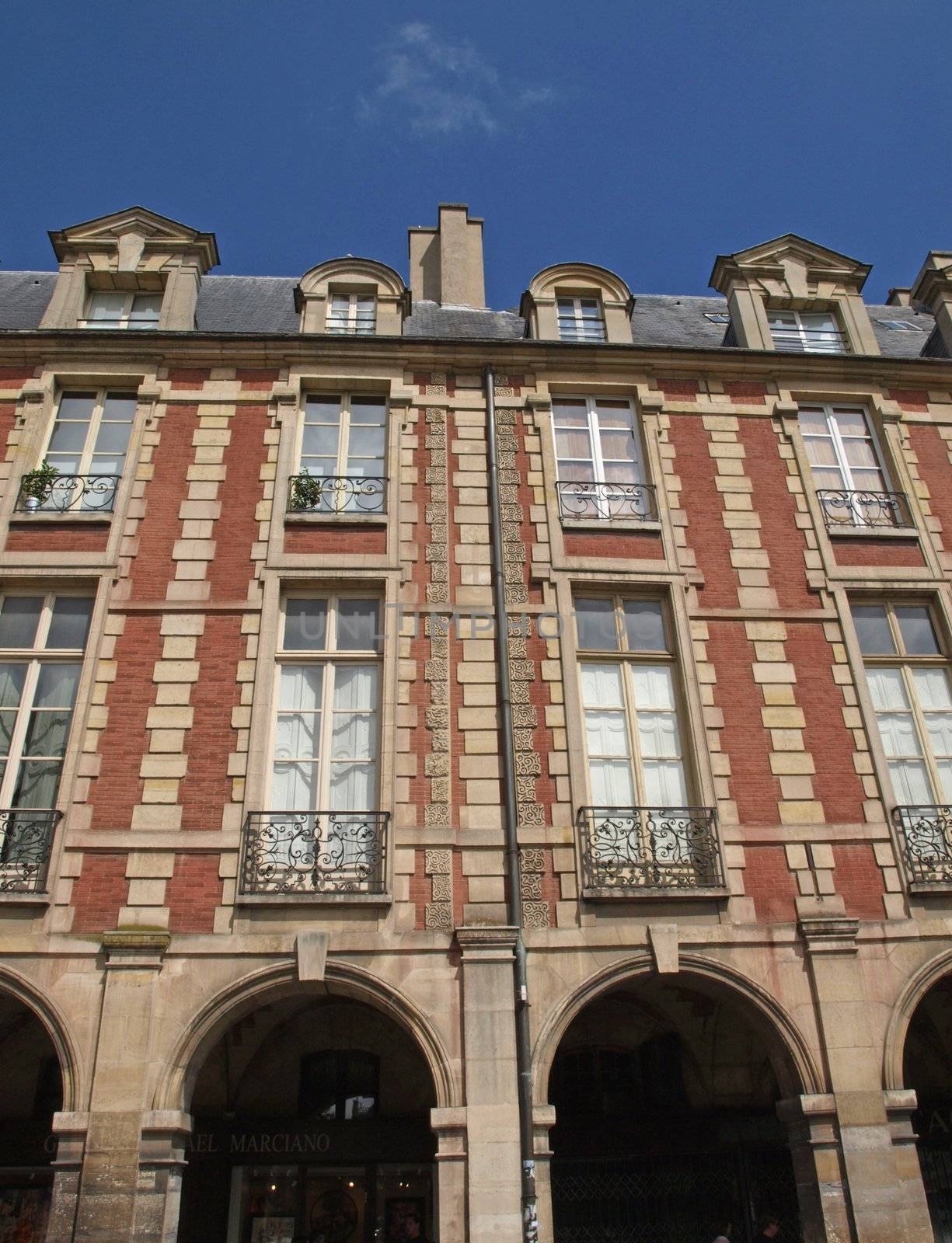 view of residences arond the Vosges Square in Paris