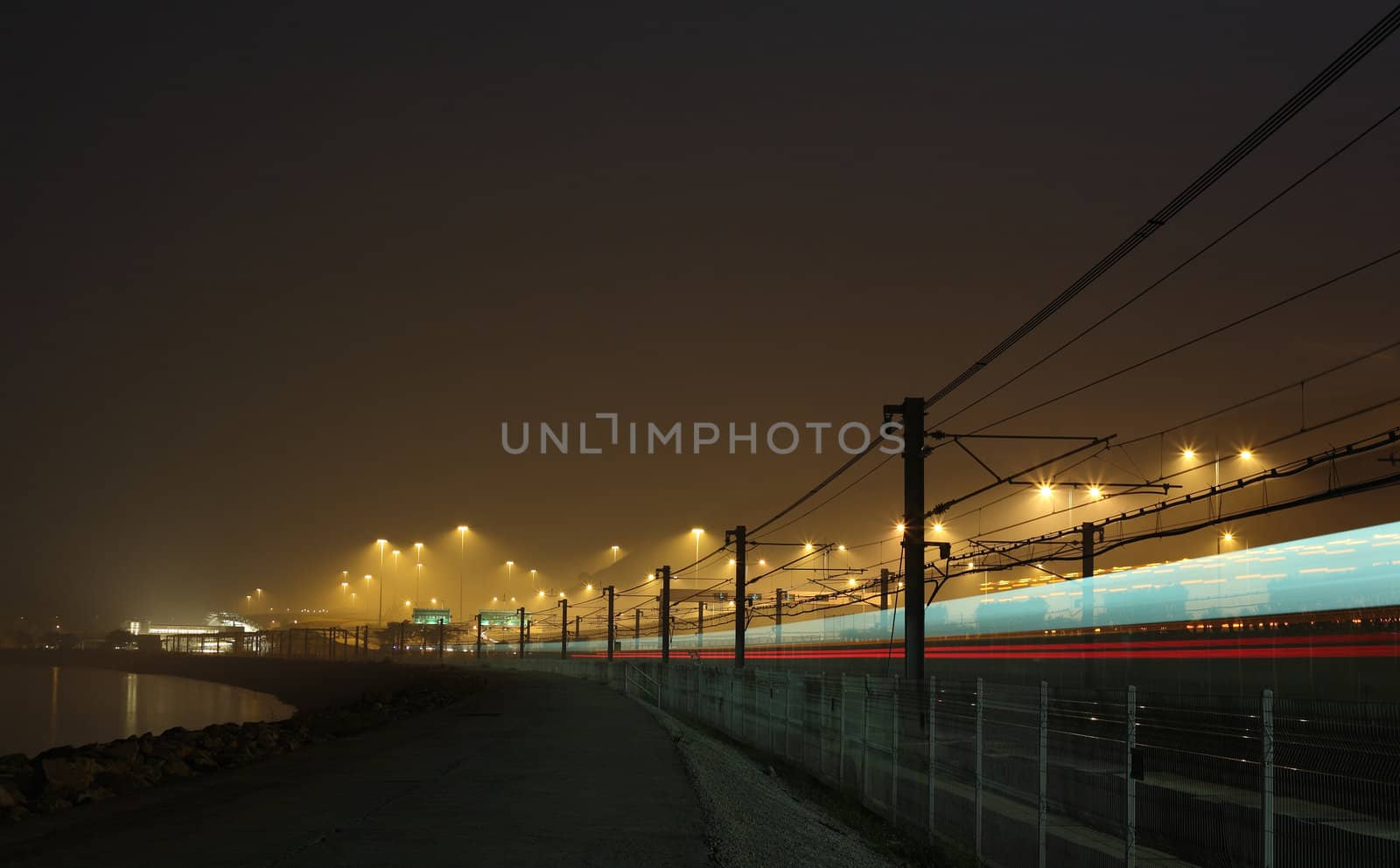 railway at night by leungchopan