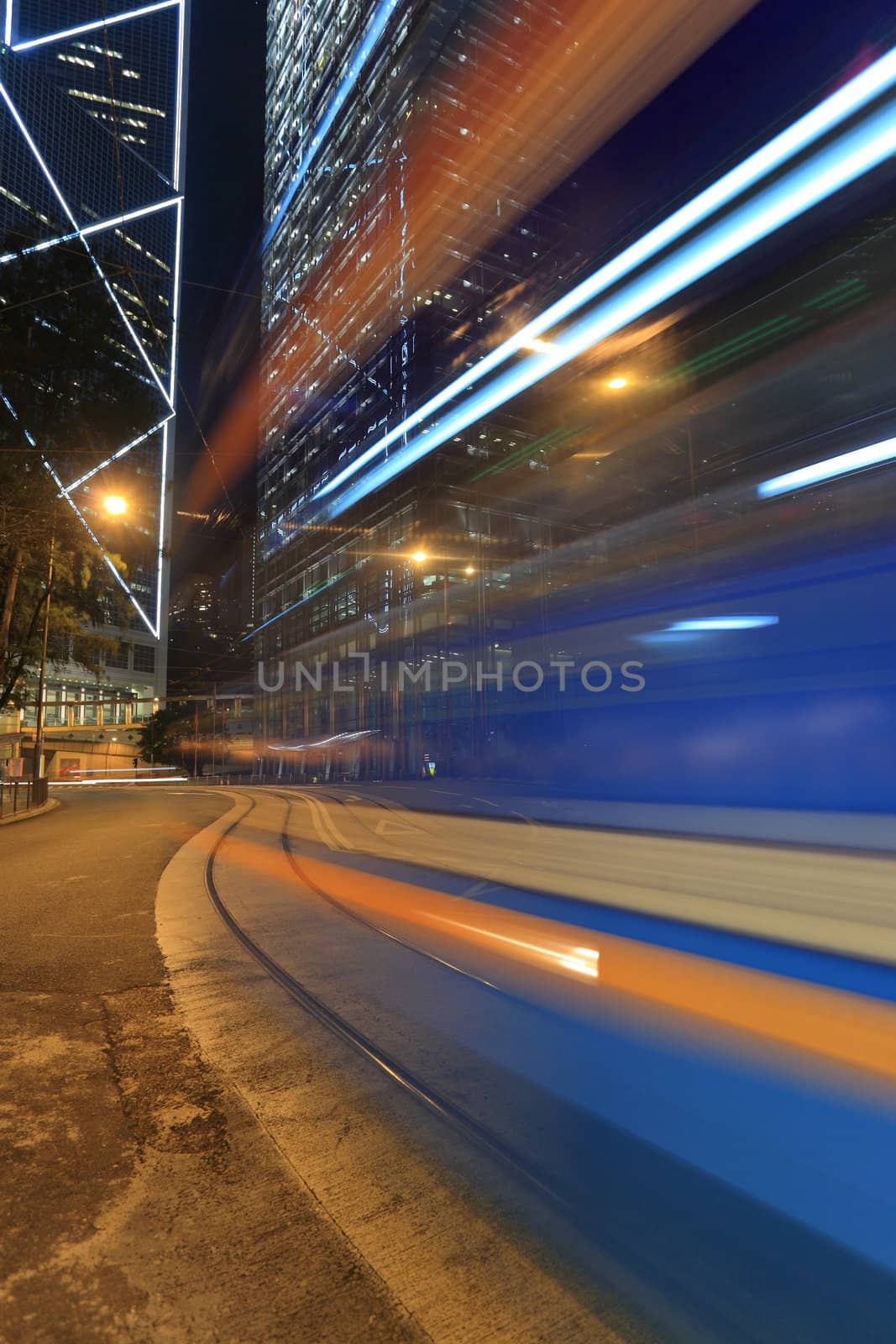 tram blur by leungchopan