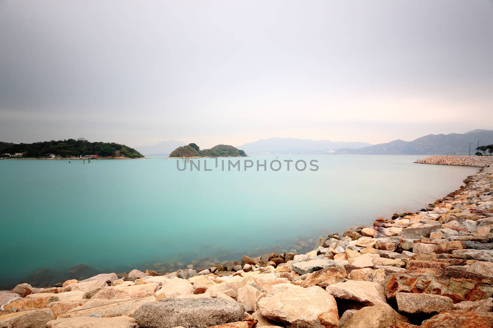 peaceful water bay by leungchopan