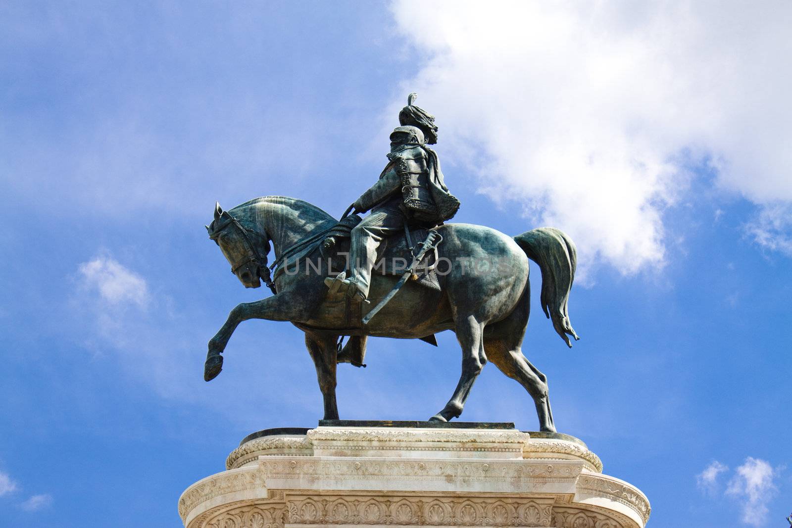 An image of the equestrian sculpture of Vittorio Emanuele ll in Rome, Italy.