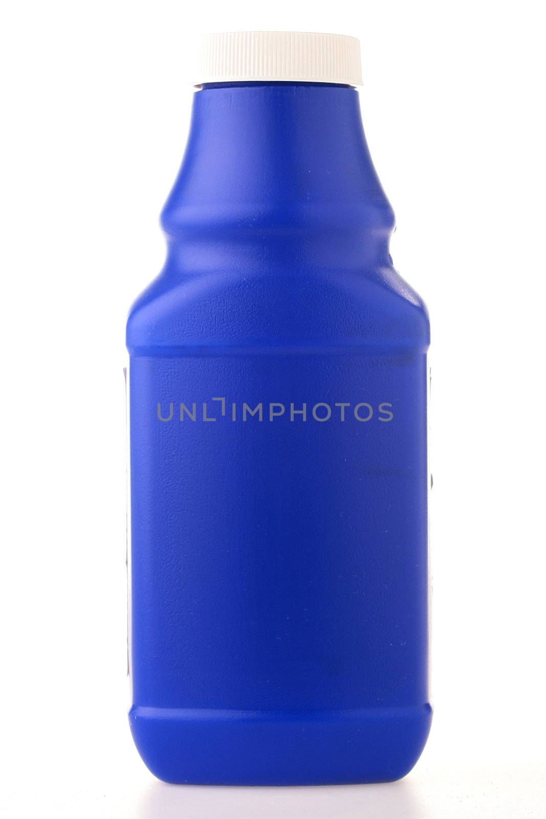 The plastic container from dark blue plastic with a white cover for drinks.