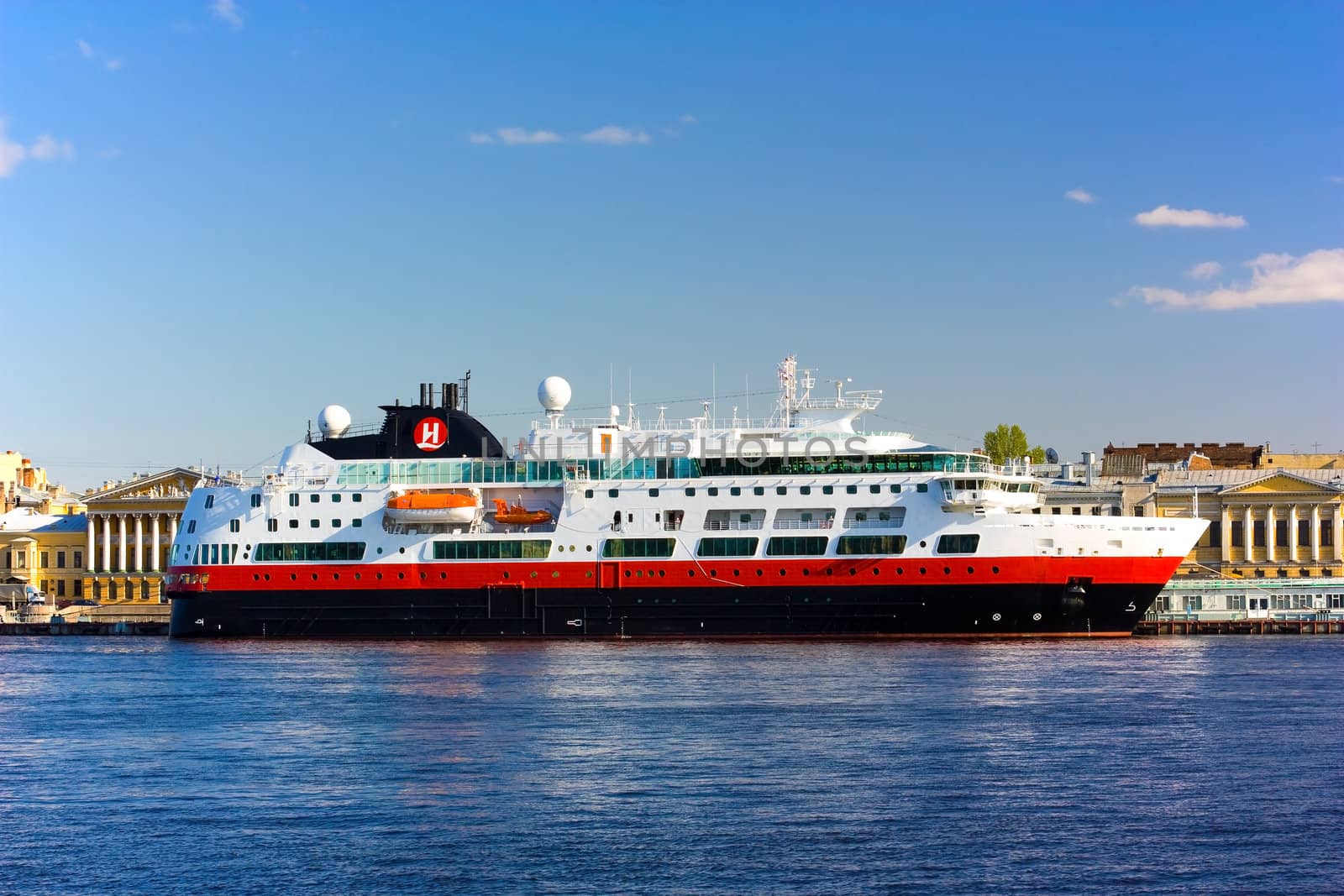 Sea liner in city embankment. Saint-Petersburg