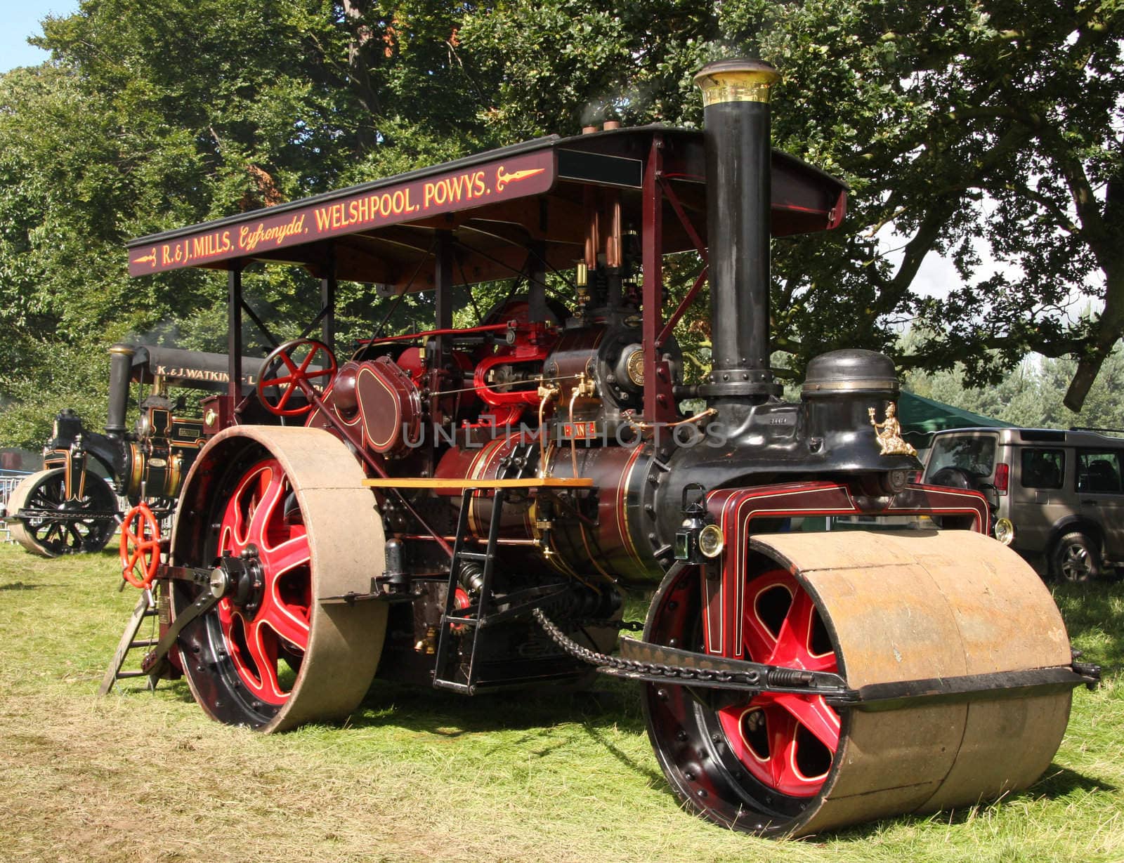 Steam driven traction engine