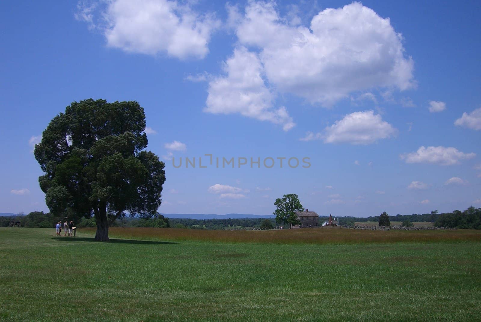 Visitors view Manassas National Civil War Battlefield