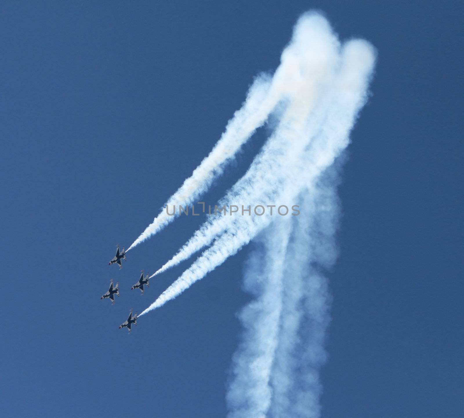 Fighter jet formation by deserttrends