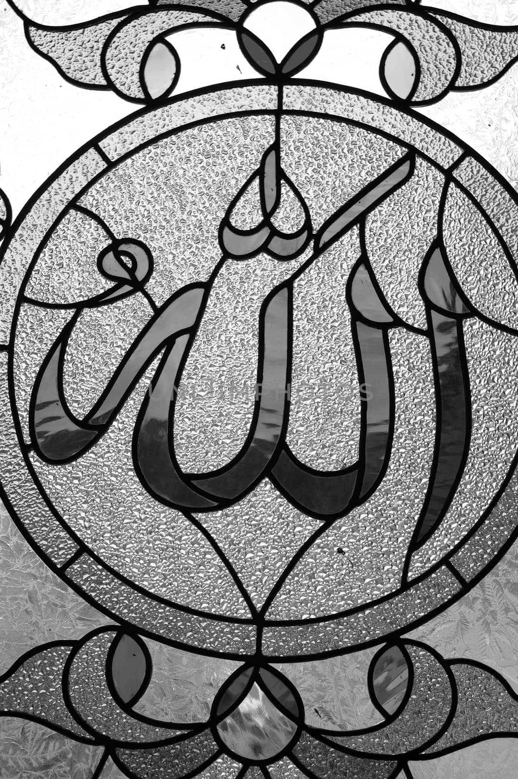 arabic stained glass design that commonly found in masjid building