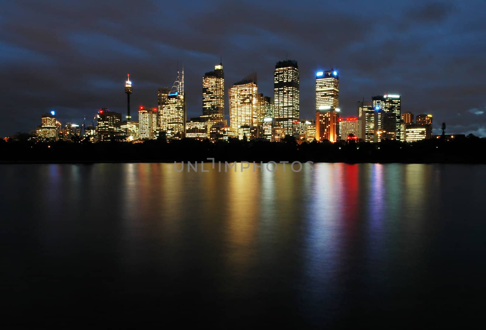 Sydney at night by rorem
