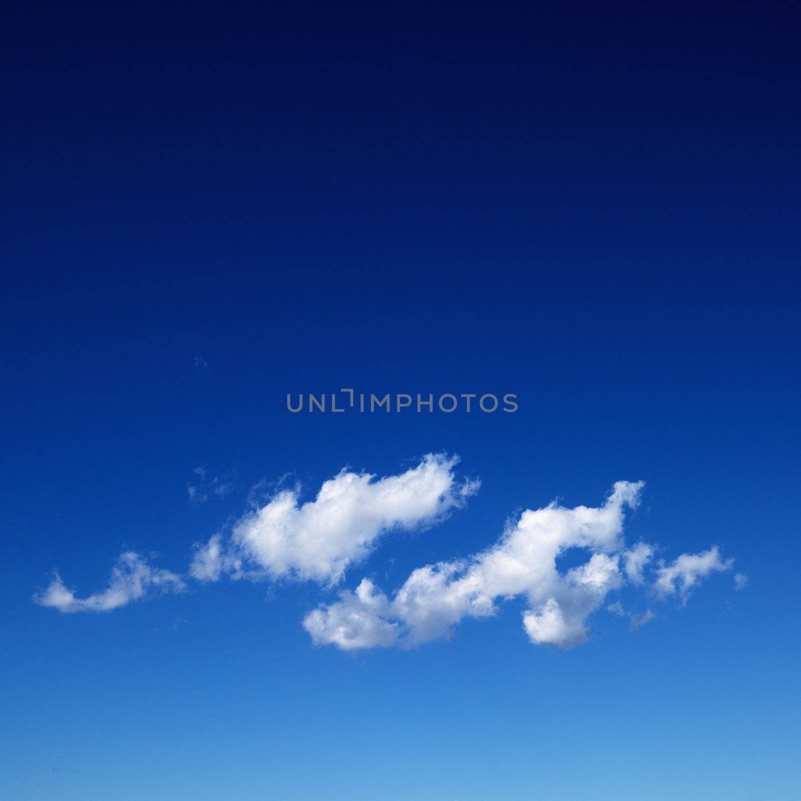 Cloud in blue sky.