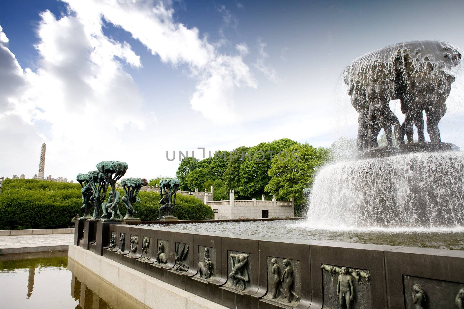 Vigeland Park by leaf