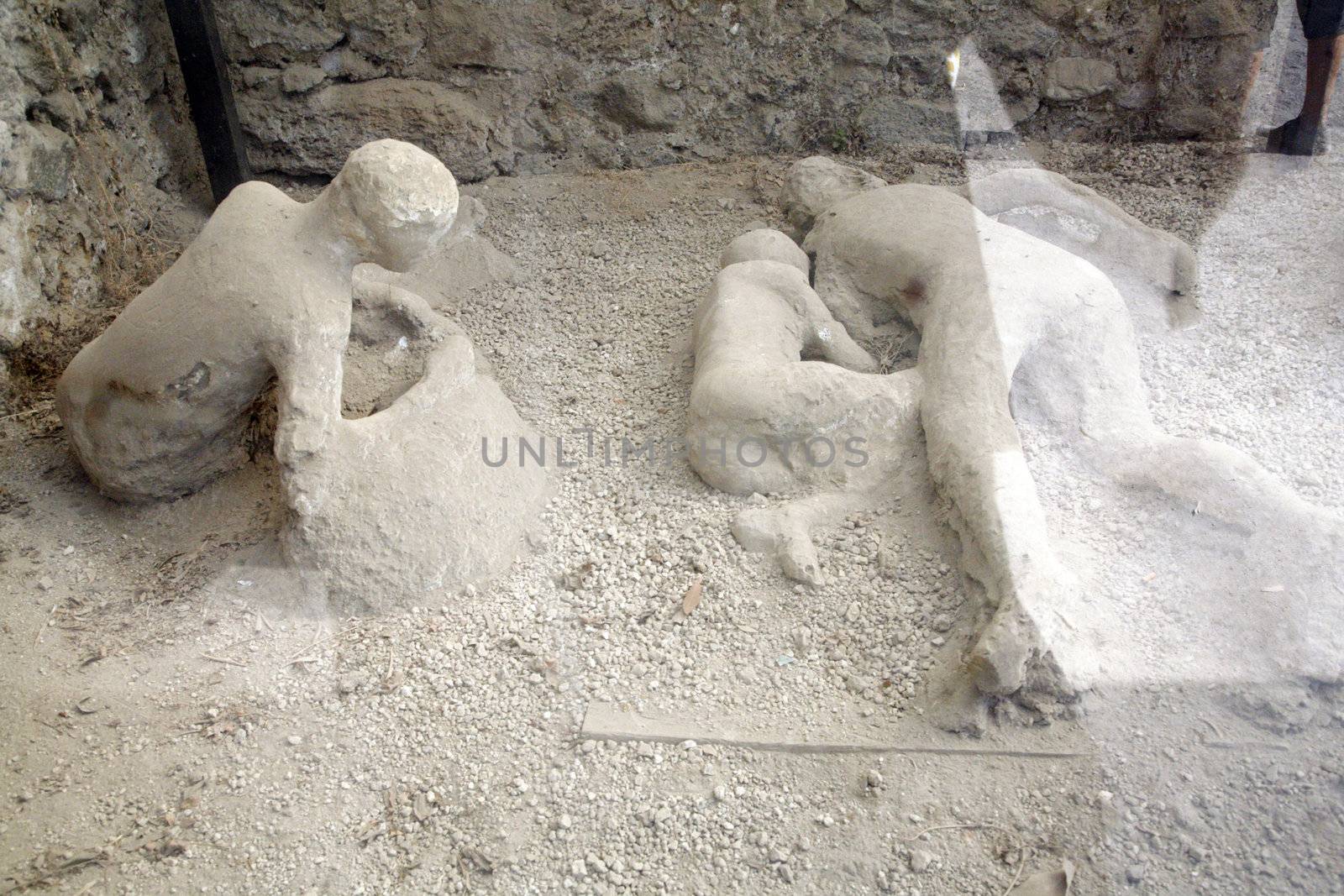 gypsum family  from pompeii city