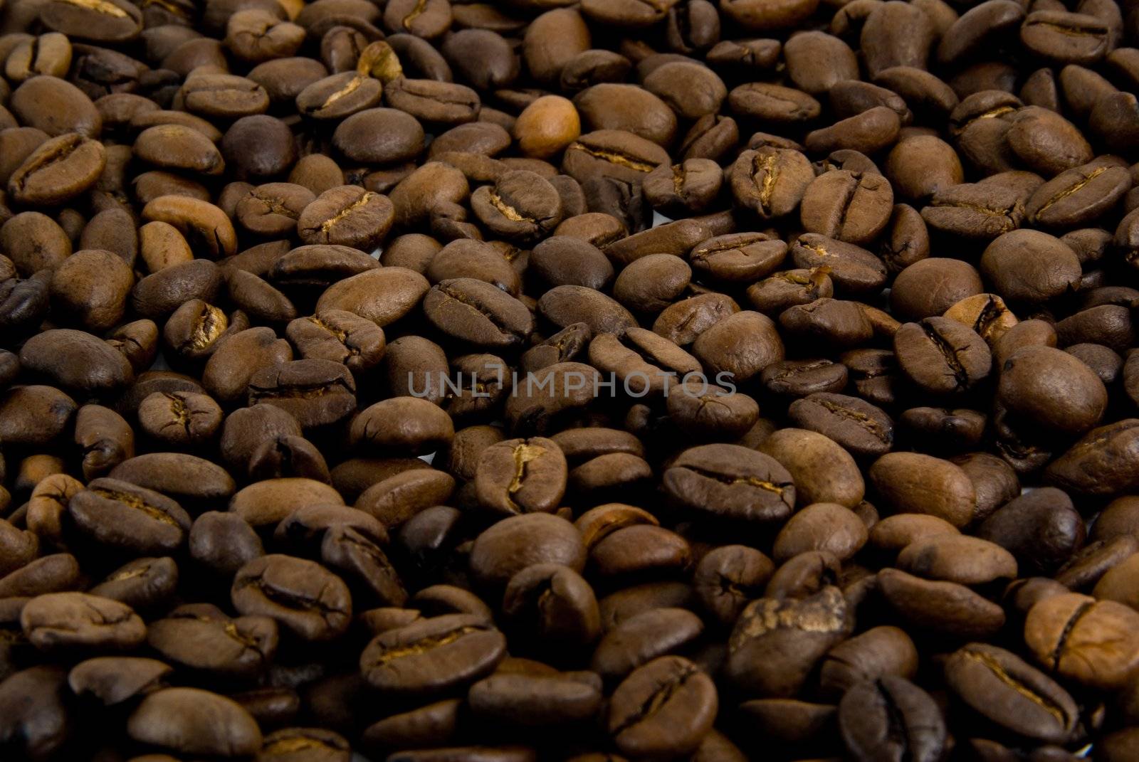 Huddle of roasted coffee