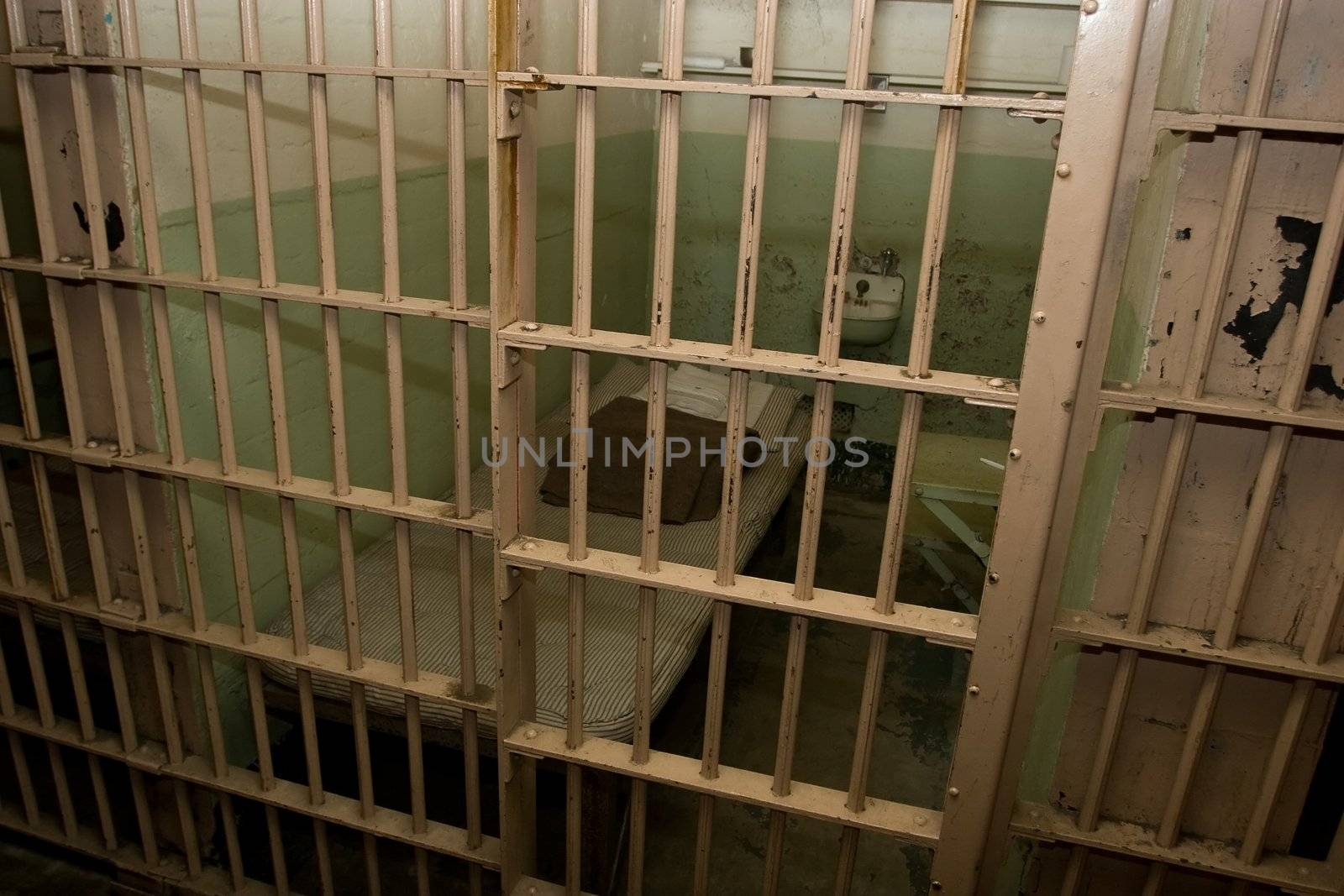 Alcatraz Prison by melastmohican