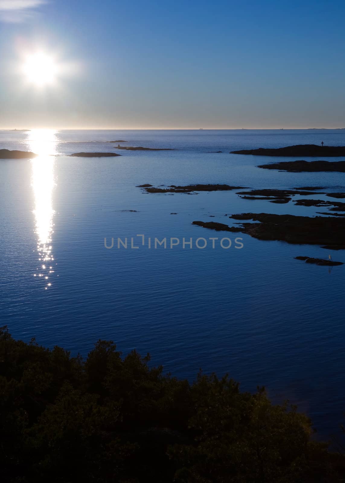 A cold landscape of coastal ocean.