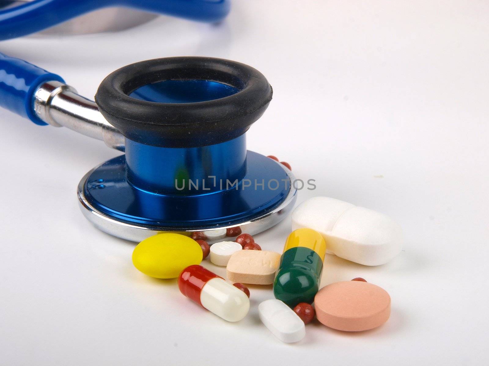  Pills on doctors table