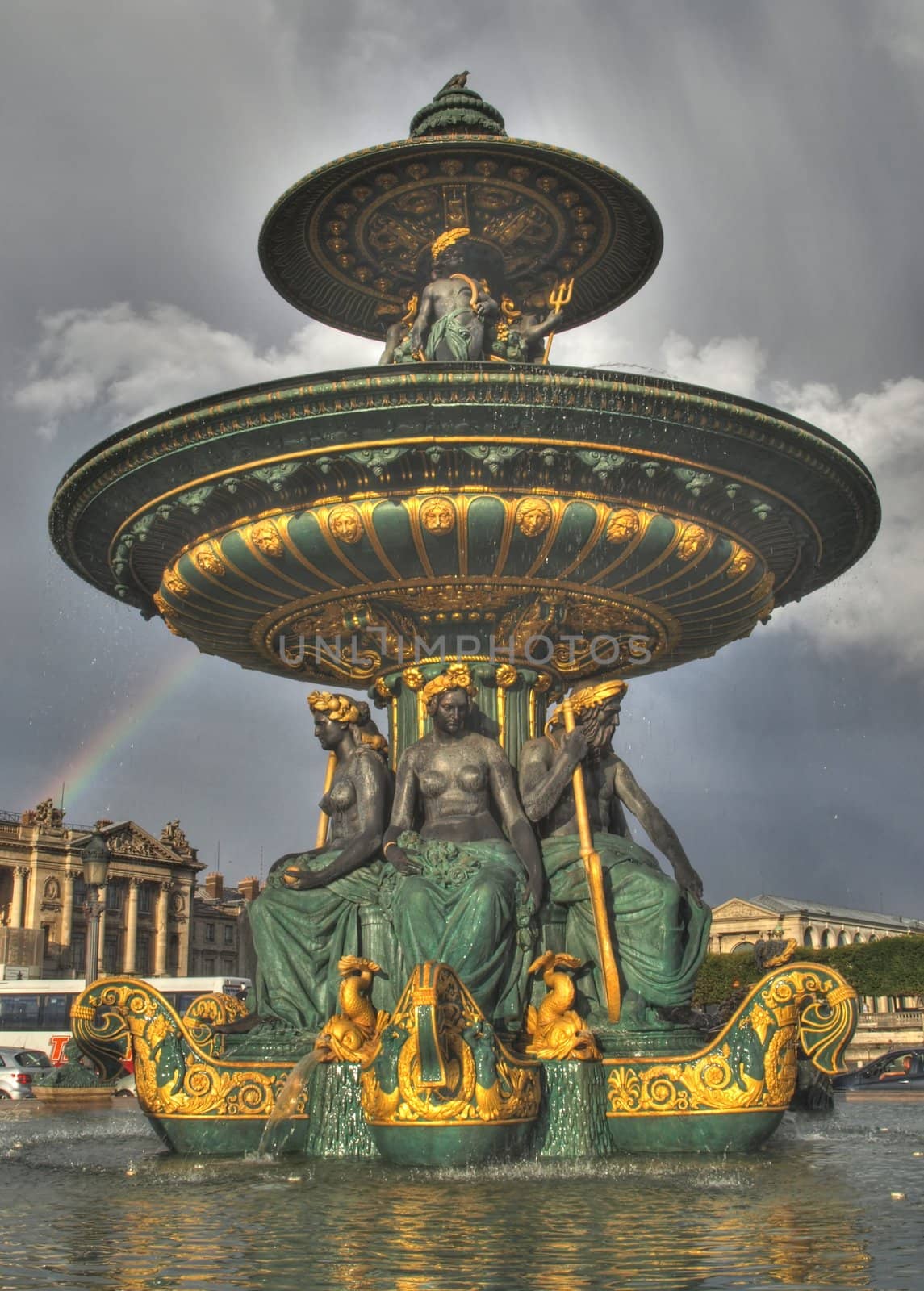 Parisian Concorde fountain by jbouzou