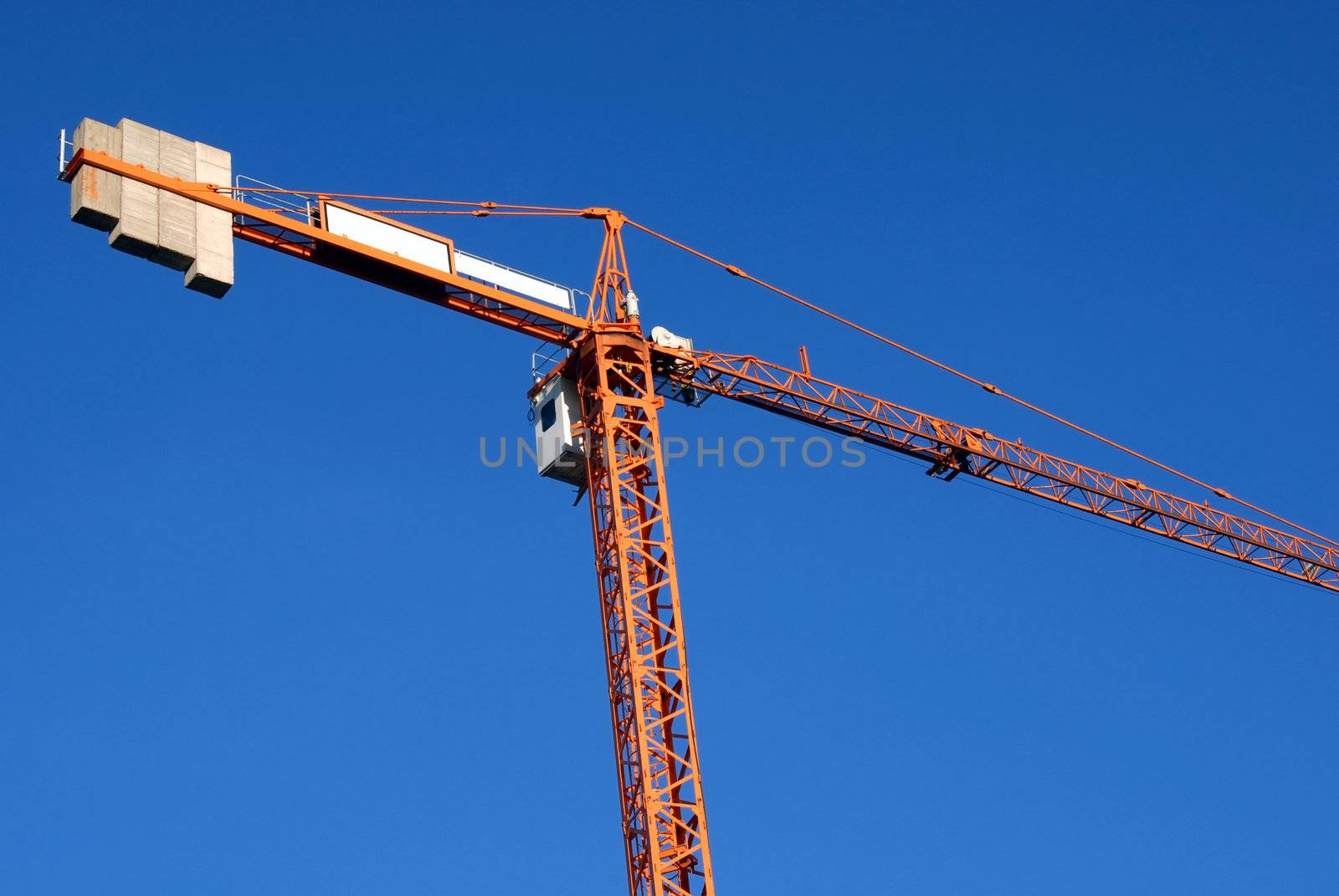 Construction Crane by cienpies