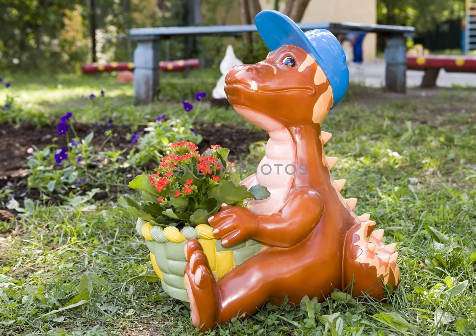 The dragon very much likes to grow up flowers