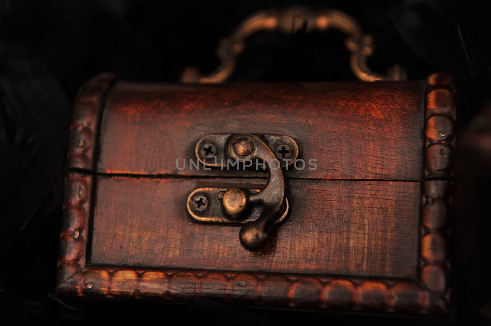 closed small treasure chest