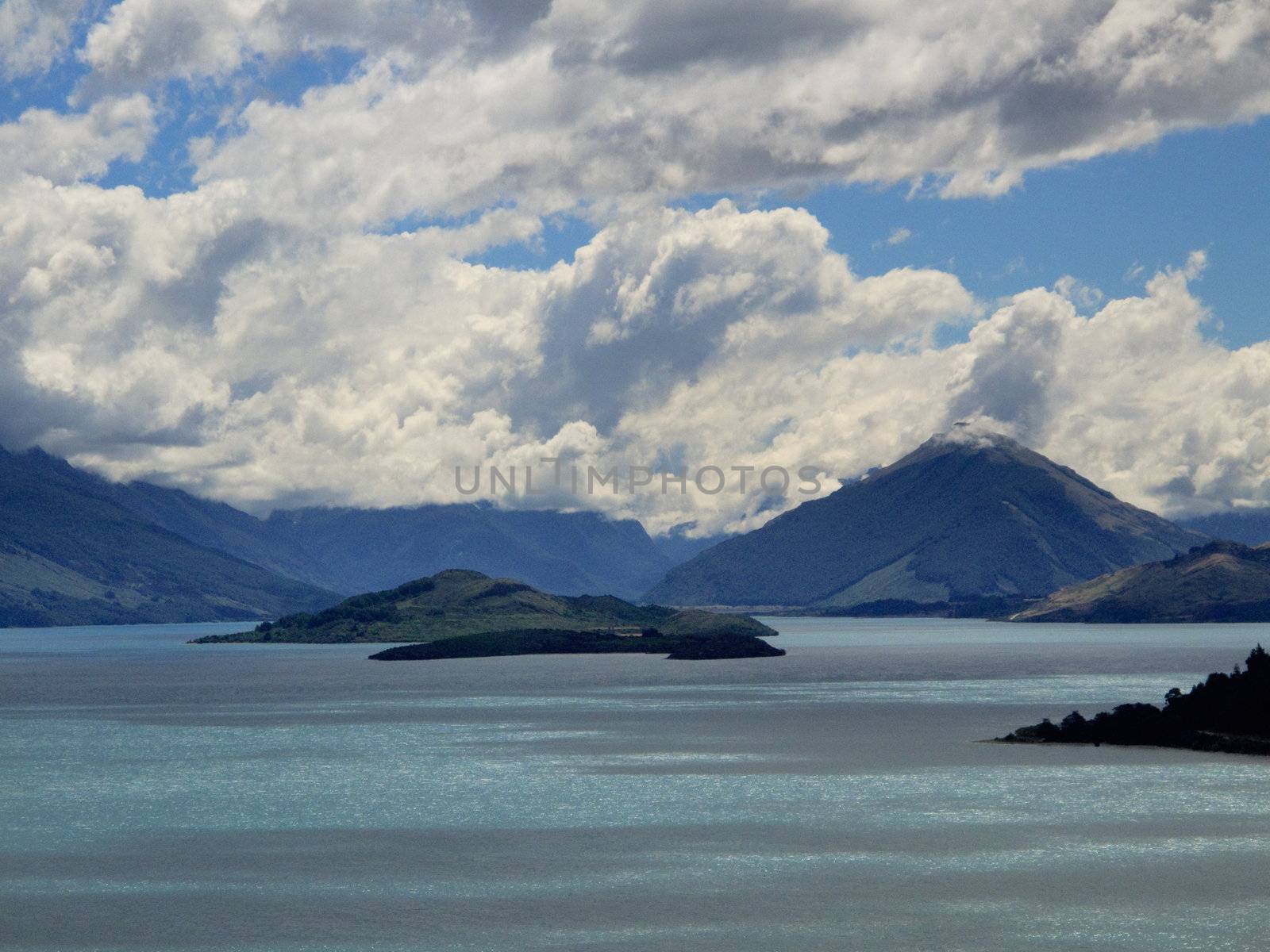 Queenstown and Remarkables range by steheap