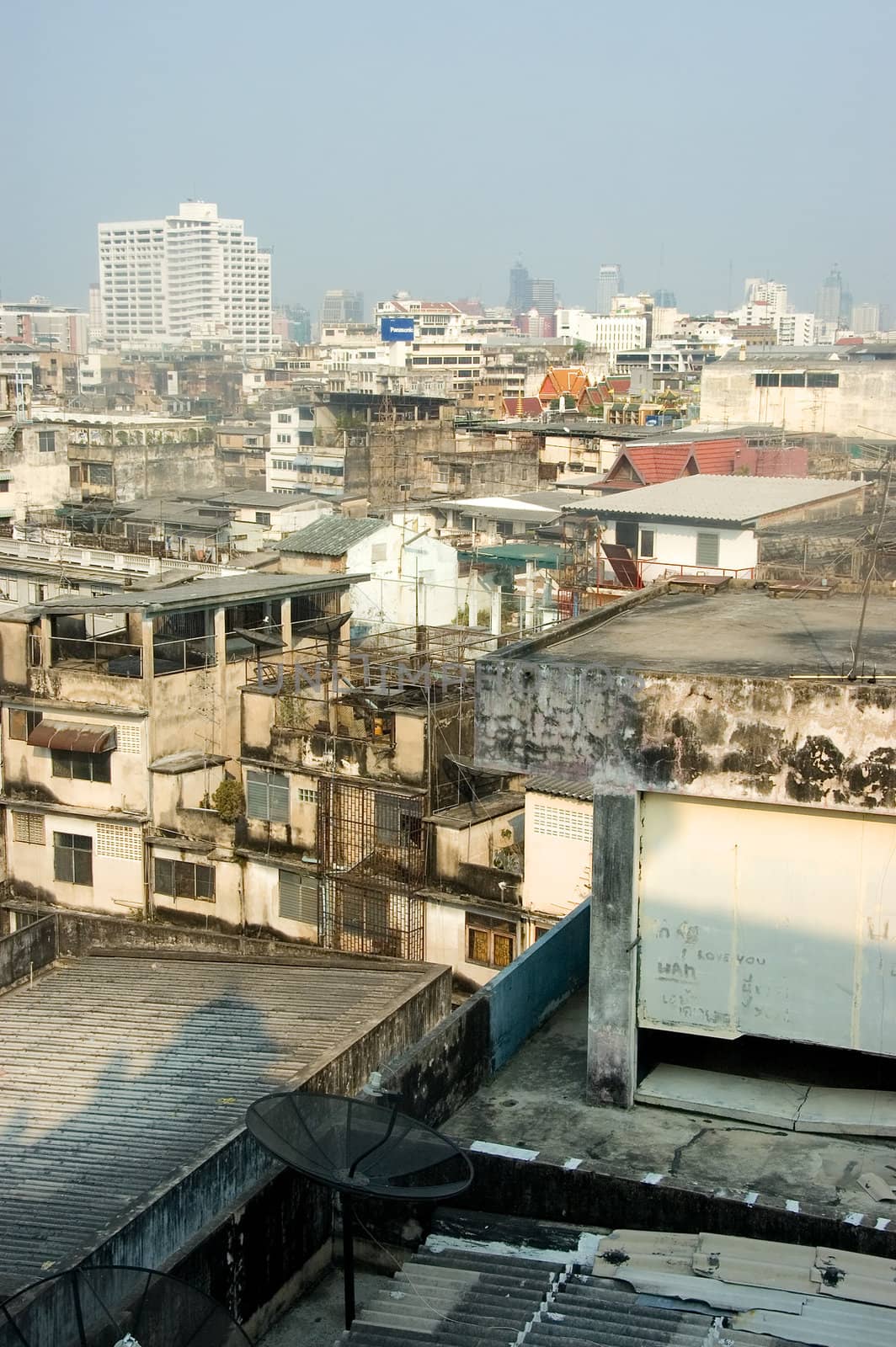 bangkok skyline by jsompinm