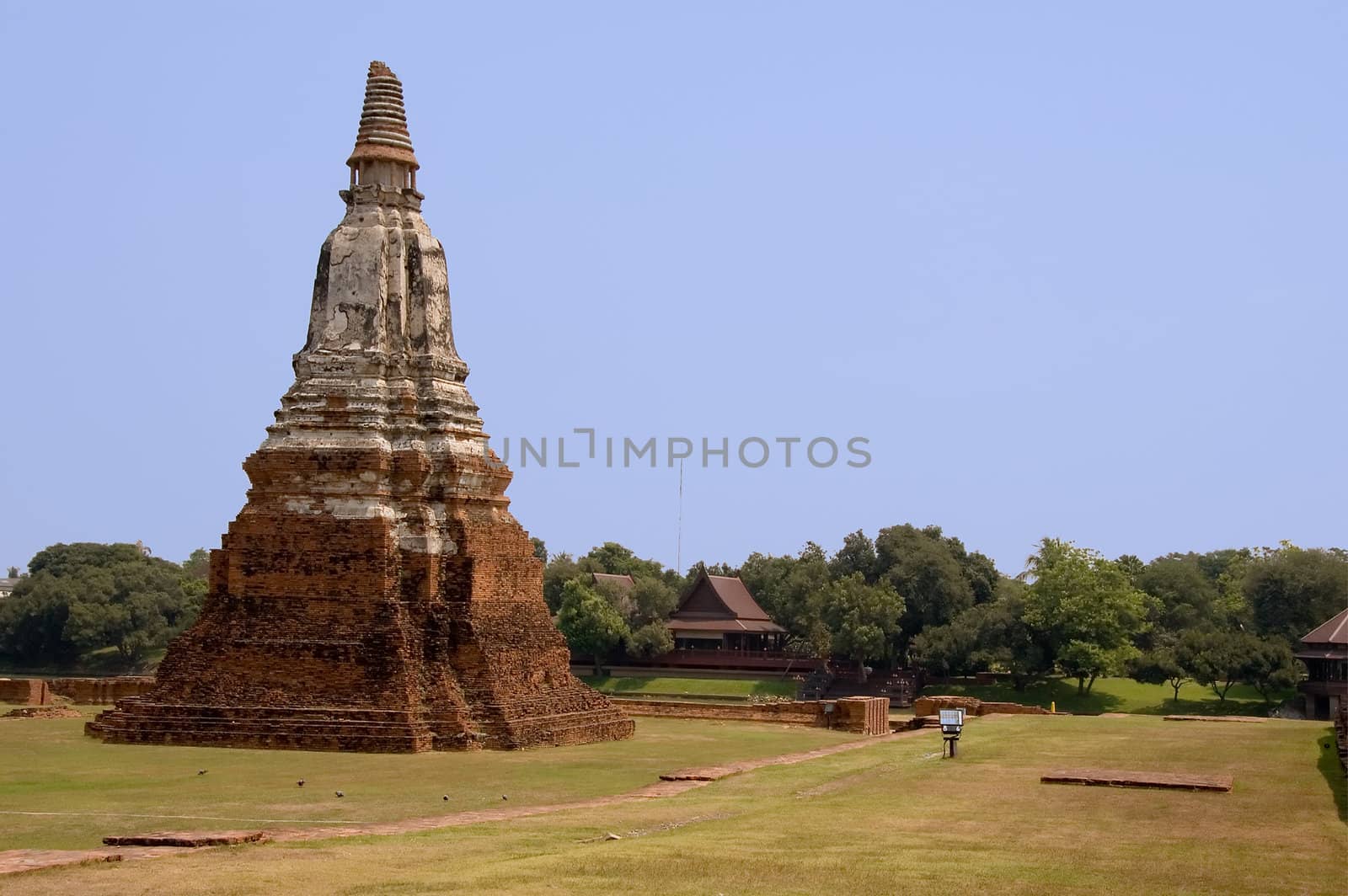 ayutthaya temple by jsompinm