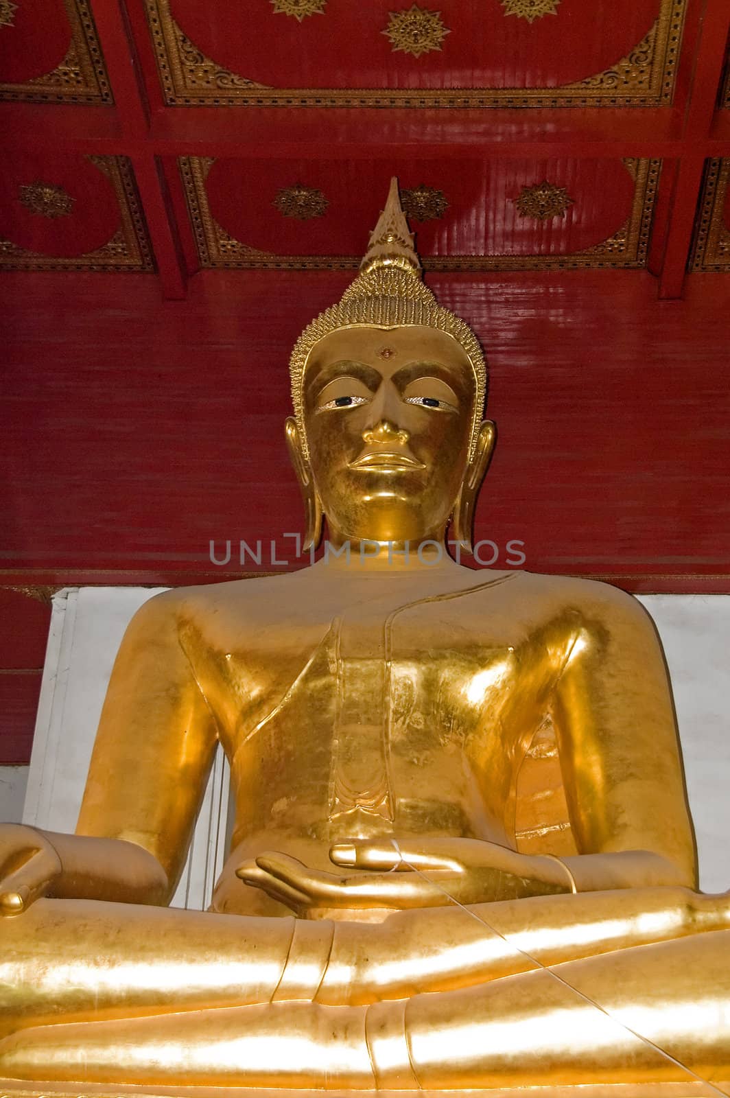 golden buddha