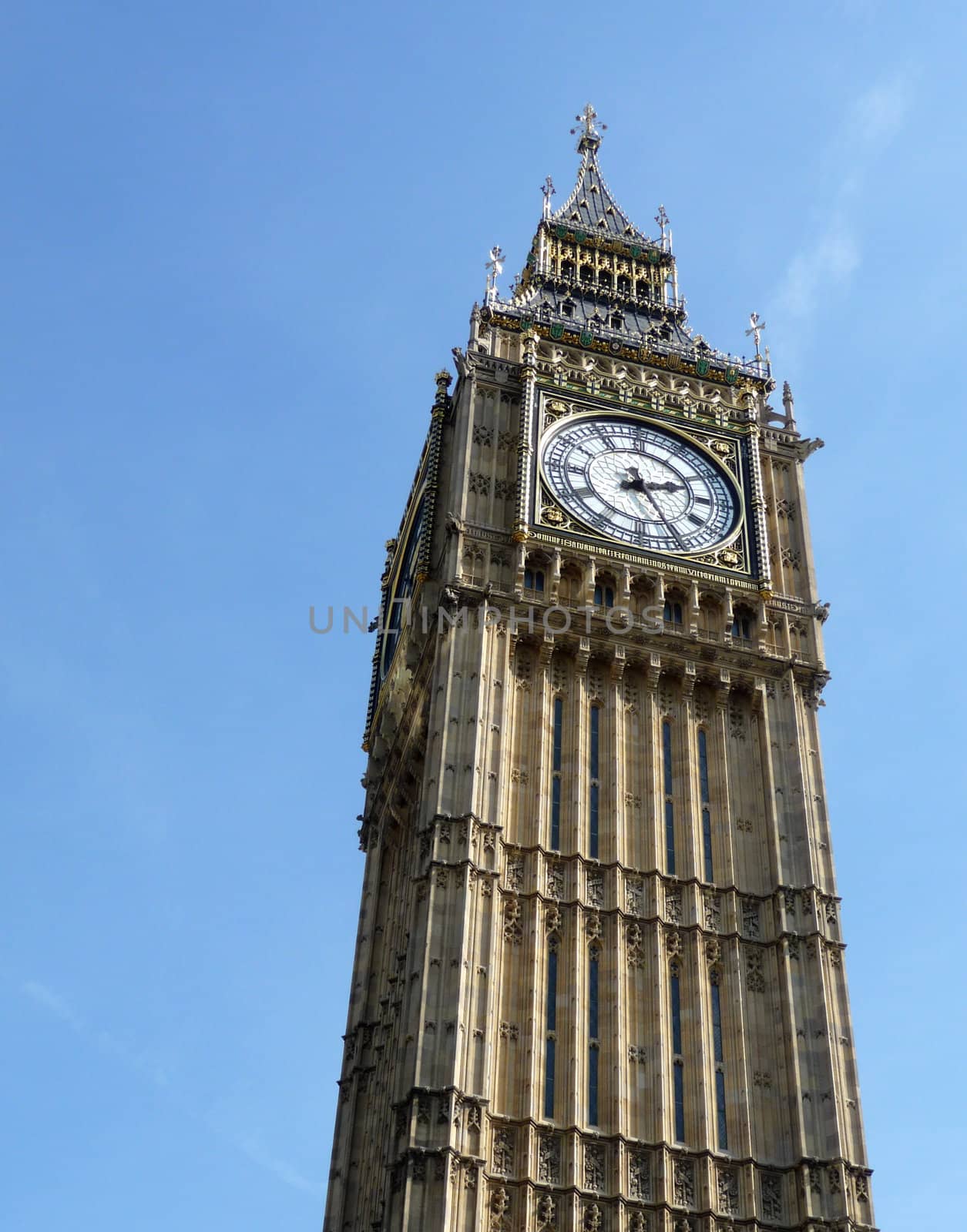 The houses of parliament in London, it contains Big Ben.