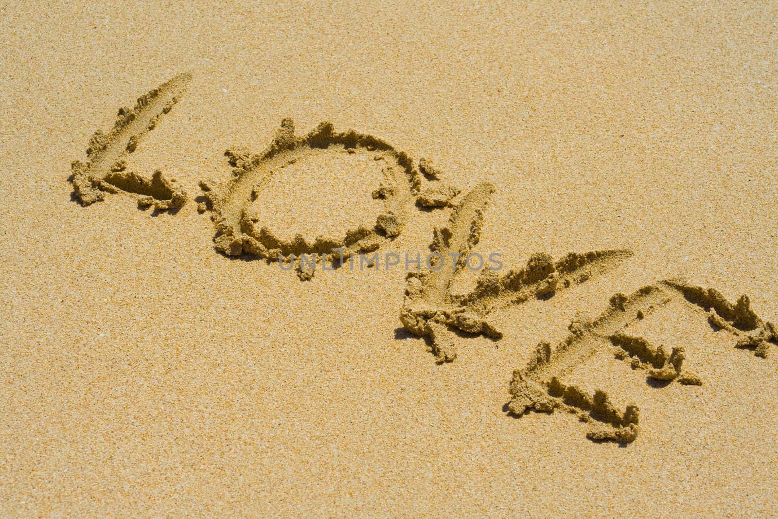 Love in sand by miskolin