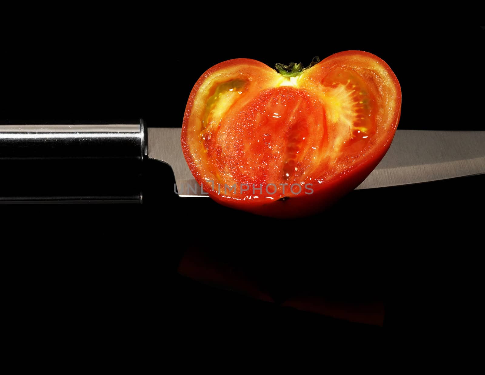 tomato sliced by keko64