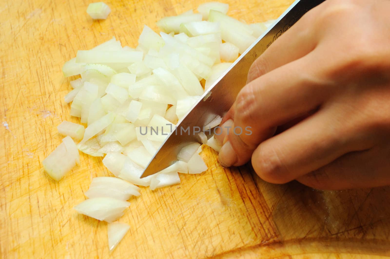 cutting of onion