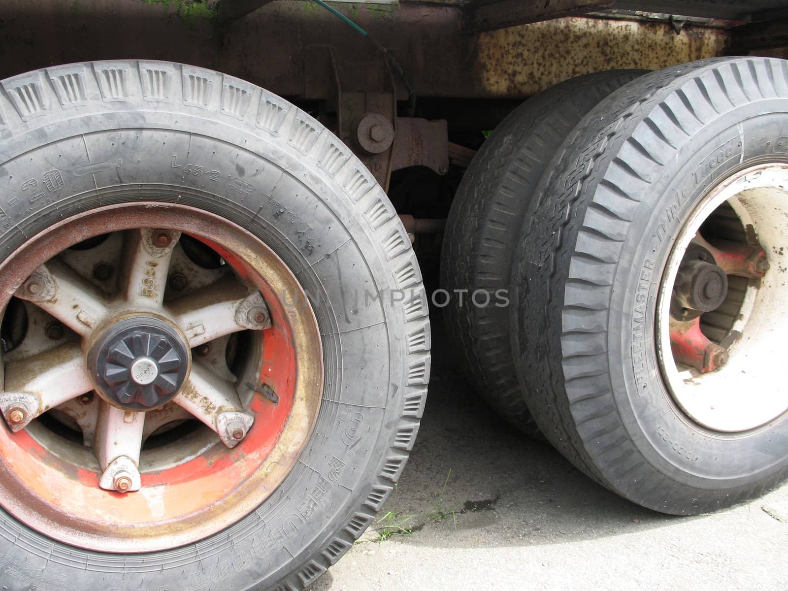 large truck tires by mmm