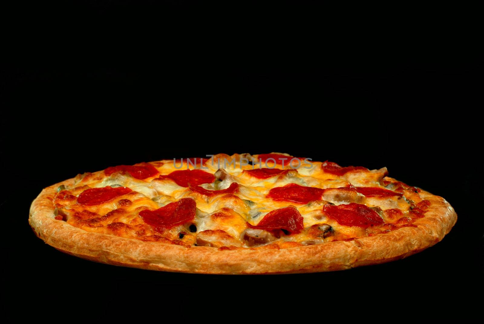 Pepperoni Pizza by dehooks