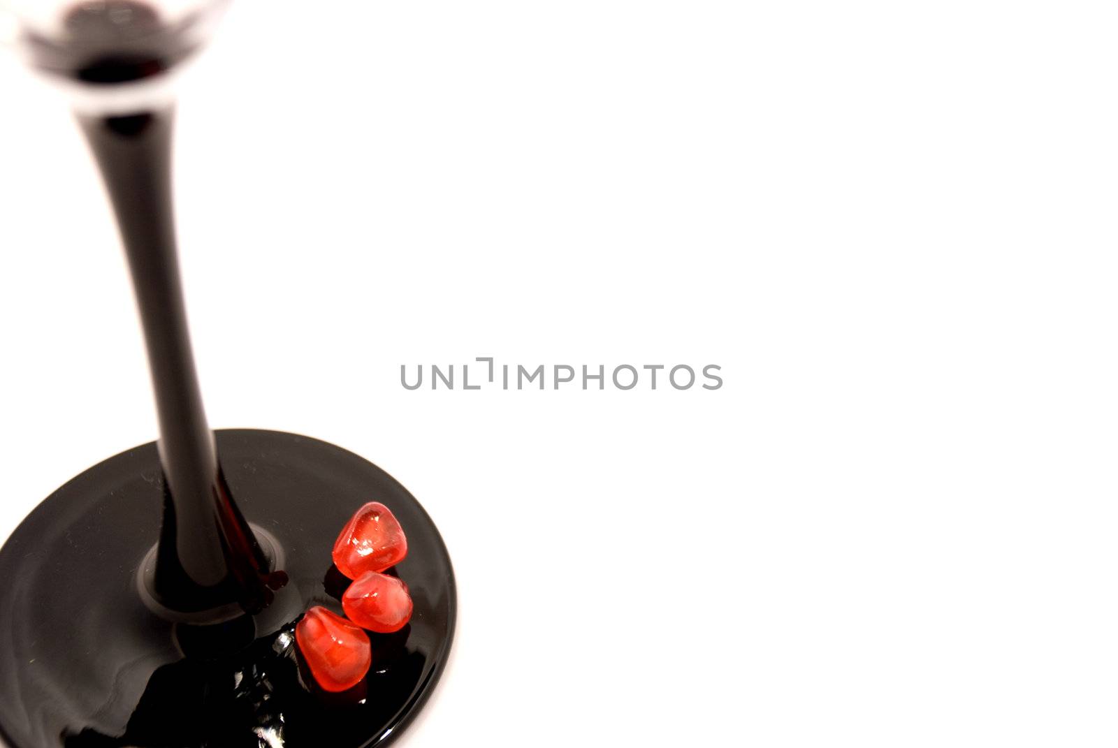 Seeds grenade to stem wine glasses
