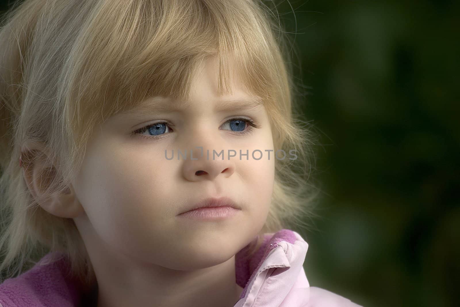 little Girl by miradrozdowski