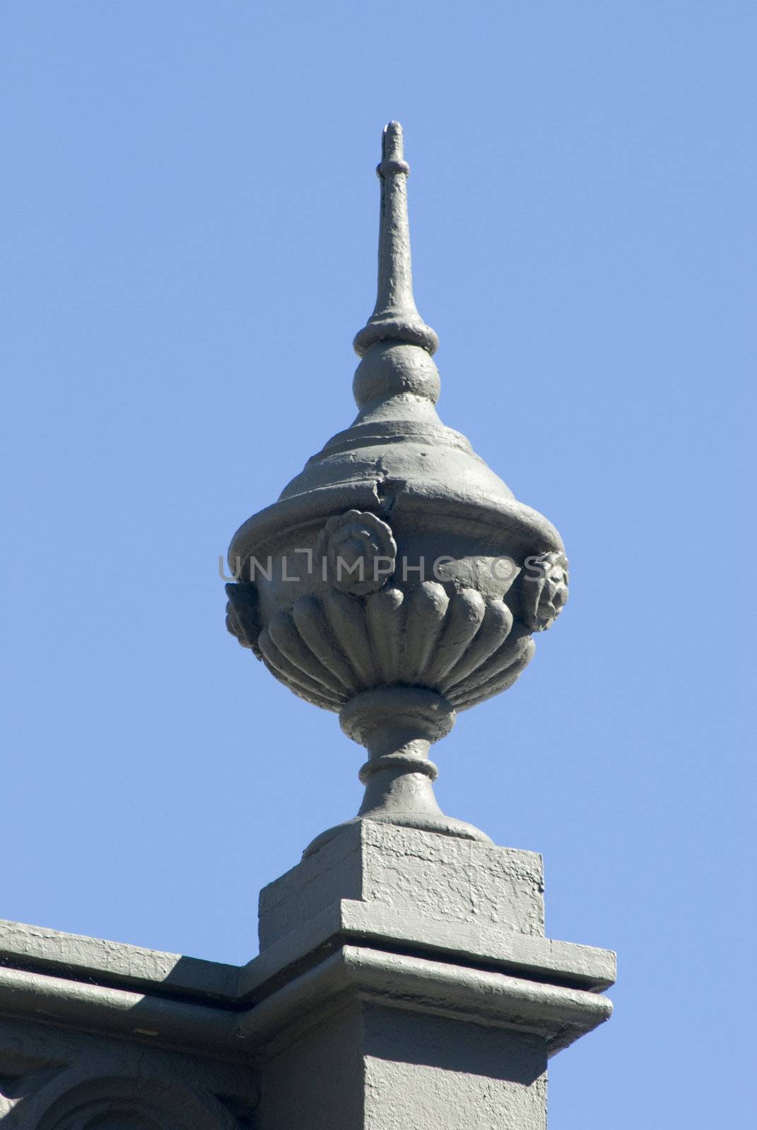 an ornamental concrete earn on top of an old building, sydney, australia